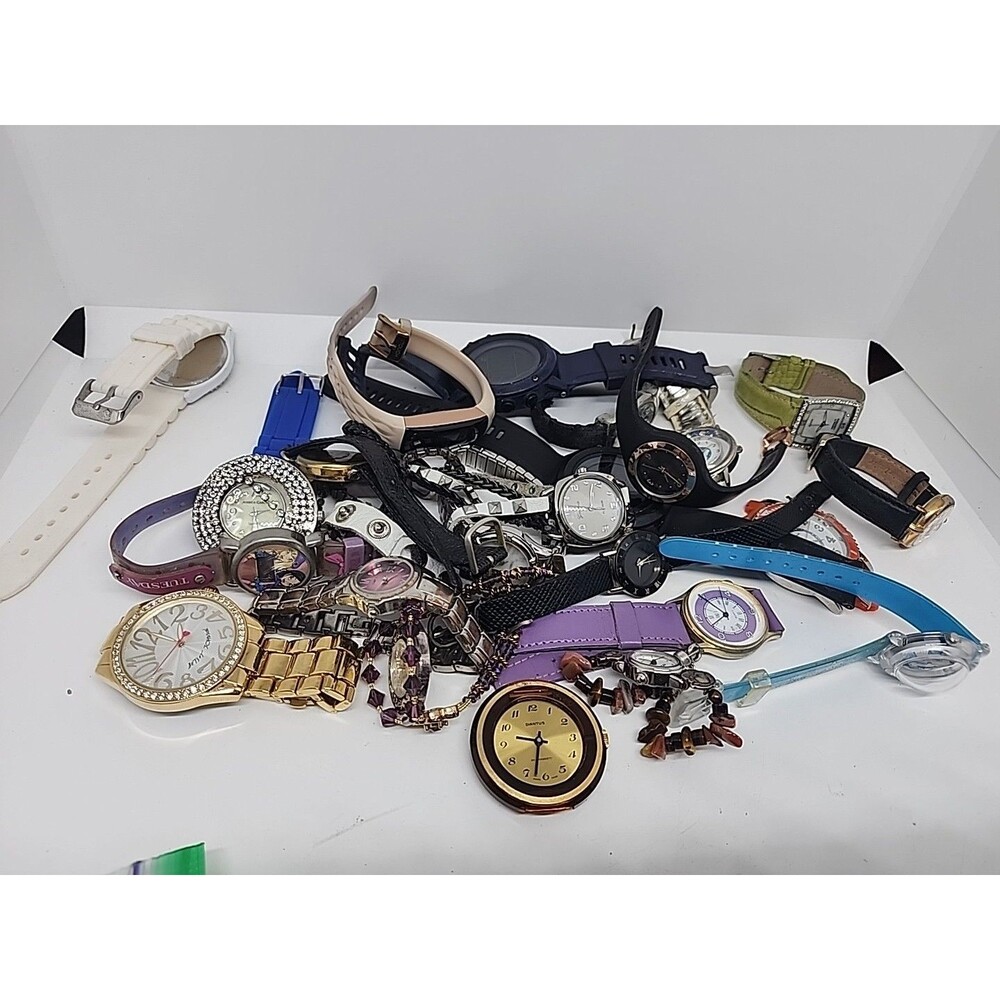 Mixed Lot Of Assorted Various Brand Watches For Parts ~ Untested Sold As Is